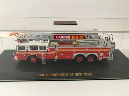 Code 3 - FDNY Seagrave Rear Mount Ladder 24