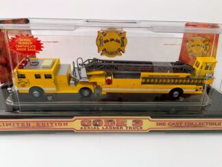 Code 3 - Honolulu Seagrave TDA Ladder 5