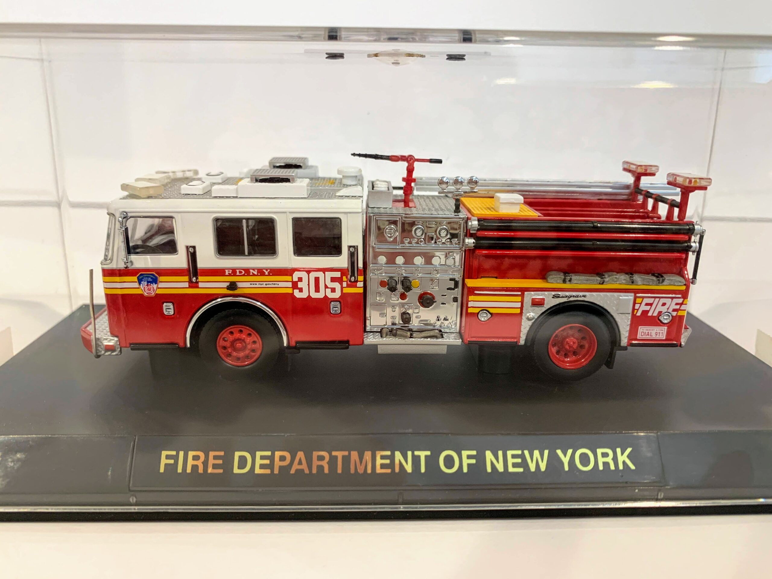 Code 3 - FDNY Seagrave Engine 305