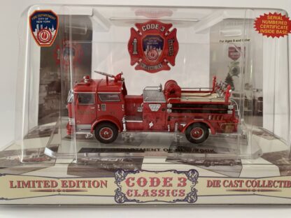 Code 3 - FDNY Mack C Pumper E-71