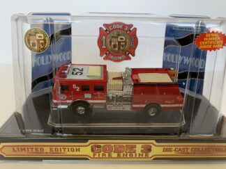 Code 3 - Los Angeles Hollywood Seagrave Pumper 52 (Red)