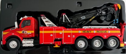 Los Angeles County Fire Department Kentworth T880 Heavy Rescue Truck. Part of the 5 Alarm Series from Iconic Replicas. 1:43 scale. Limited quantities available @firebell.net.