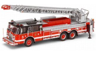 Code 3 - Chicago Pierce Rear Mount Ladder 3