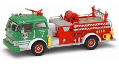 Code 3 - Christmas 2004 Mack C Pumper 7