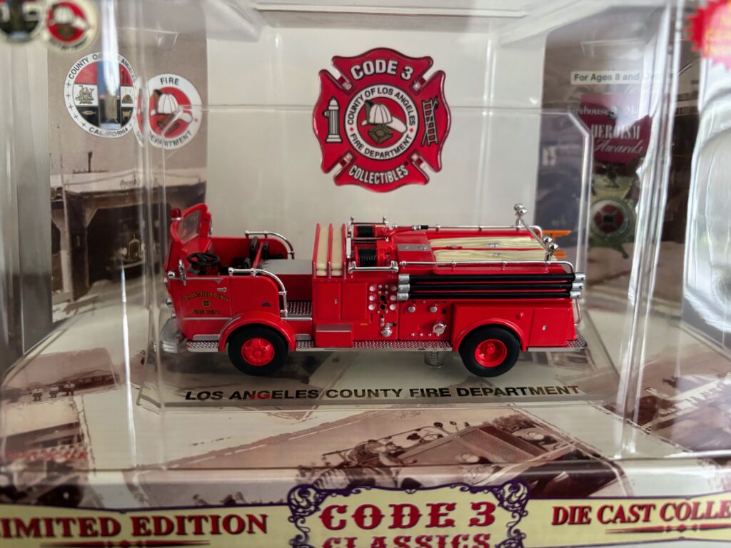 Code 3 - Los Angeles County Crown Pumper 60 - The Fire Bell
